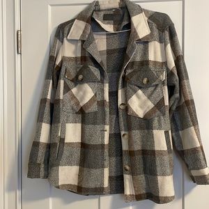 BlankNYC Plaid Shacket in Easy Does It - Size Medium